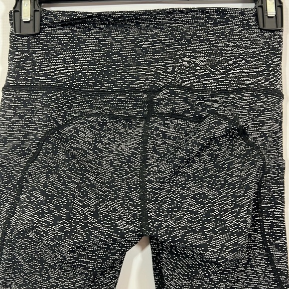 LULULEMO ATHLETICA SIZE 4 BLACK - Picture 6 of 11